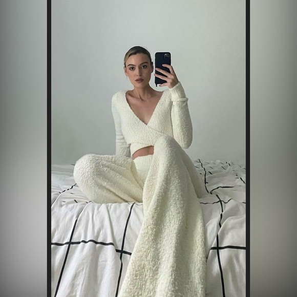 Stitches & Stripes Revolve NWT Fuzzy Cozy Blanket Lounge Pants XS - Picture 1 of 4